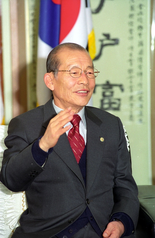 집무광경