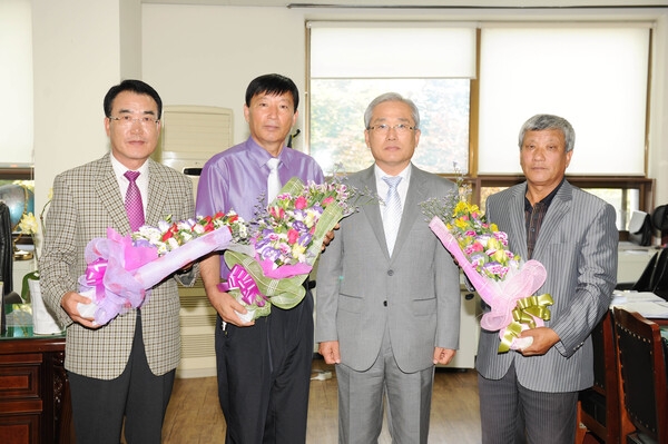 2010년고 상반기 정년퇴임식