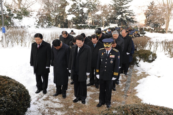 2011년 신년 충혼탑 참배