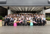 2011년 상반기 정년퇴임...