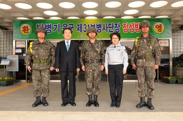 박병기 육군 제31보병사단장 방문