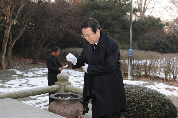 2014년 신년 춘혼탑 참배