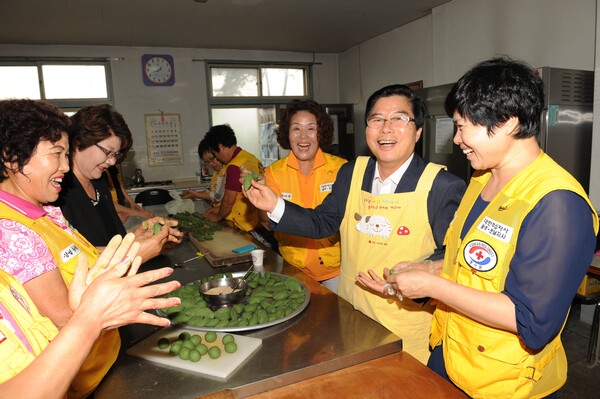 대한적십자사 장성군 지부 사랑의 송편 만들기
