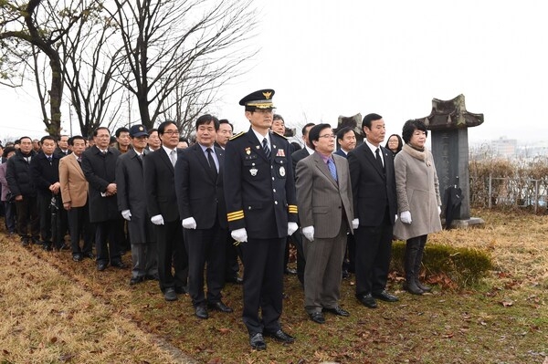 제96주년 3.1절 기념식 3.1탑 참배