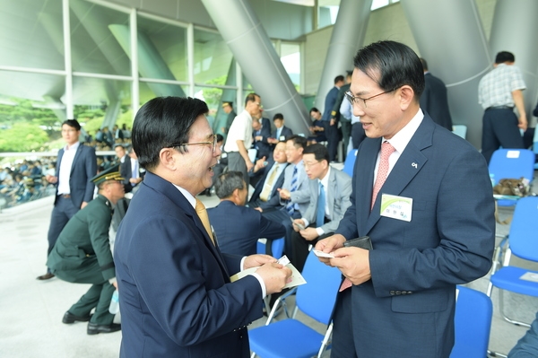 육군참모 총장 이.취임식