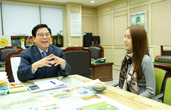 일요신문 인터뷰