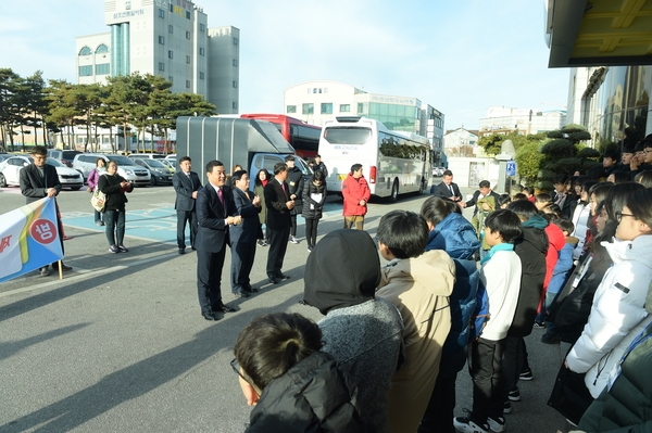 JC 어린이 회장단 청화대방문 기념촬영