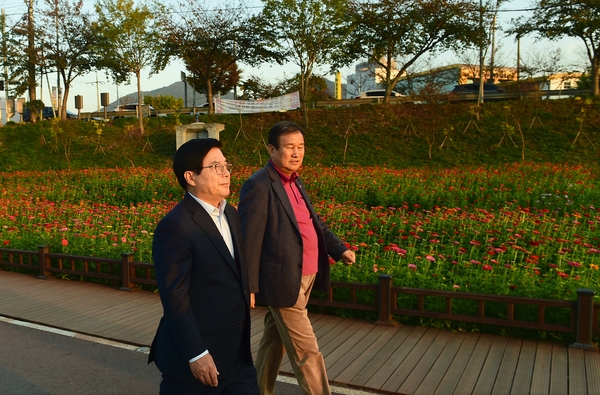 전남대총동창회 노란꽃잔치 방문