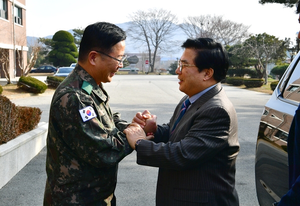 상무대 보병학교장 감사패 전달