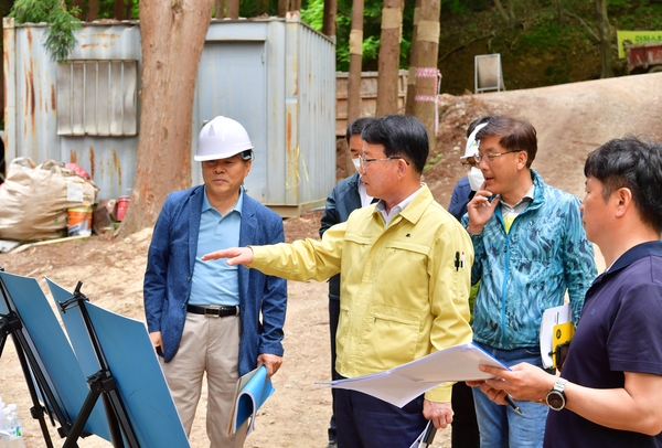 부군수님 축령산하늘다리 공사 현장 방문