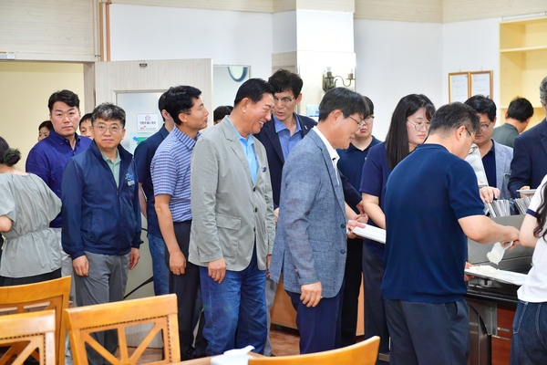 구내식당 오찬