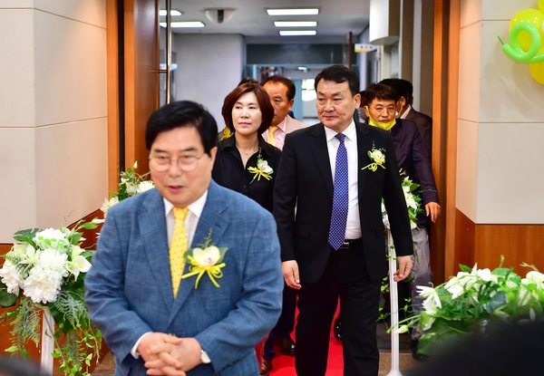 상반기 퇴임식