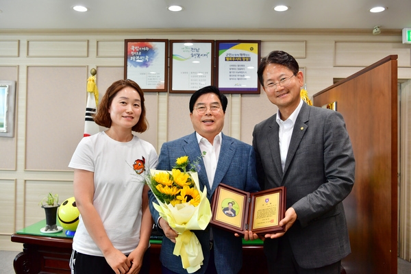 체육회 차량 전달식